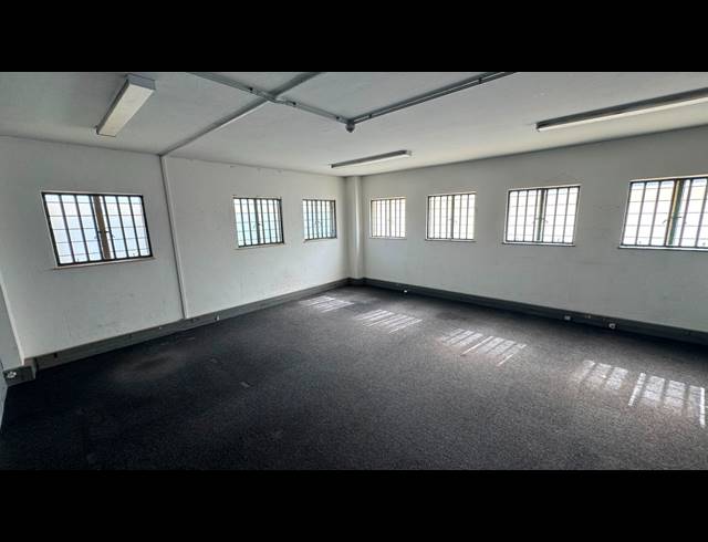 476M² WAREHOUSE TO LET IN LINBRO PARK